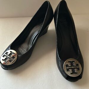 Tory Burch black 3” wedge heels. Size 9.5, open toe. Very good condition.